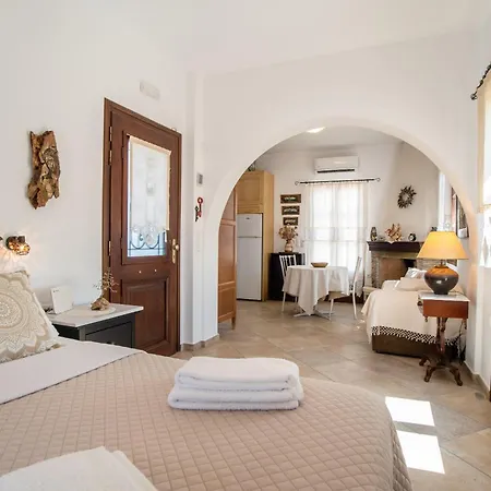 Cozy Private Panoramic Seaview Moutsoúna